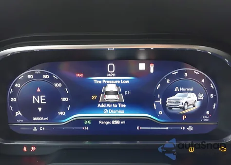 2022 Chevrolet Suburban 4Wd Rst z USA, uszkodzony, nr VIN 1GNSKEKD7NR281837